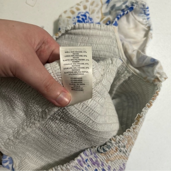 Wilfred Aritzia Floral Puff Sleeve Blouse - Cream, Purple, Blue Medium M - Picture 4 of 6